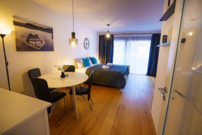 ImmoStay #3 - Wohnung mit großem Balkon, Parkplatz & WLAN- Nähe Zentrum